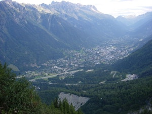 Chamonix-Mont-Blanc (Photo F.Corageoud courtesy of Wikimedia Commons)