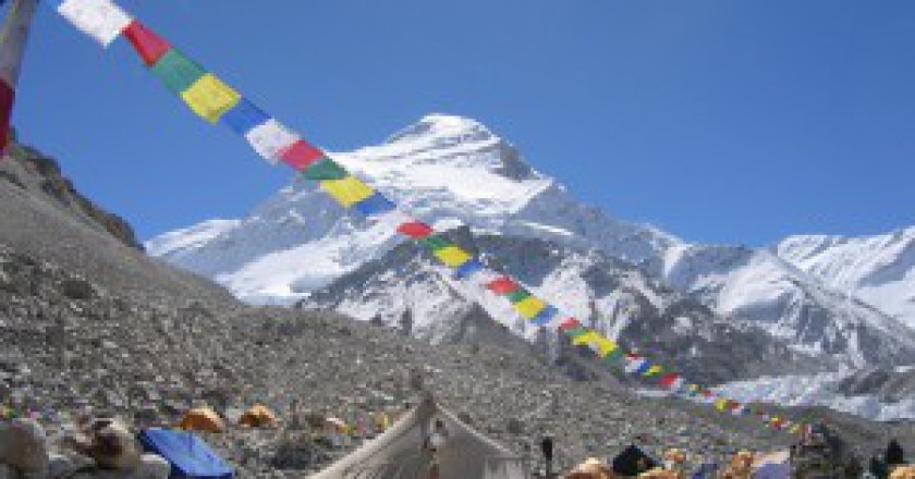 Cho-Oyu-Photo-Dirk-Groeger-Flickr-Cho-Oyu-Expedition-300x225.jpg