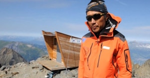 Tsering Sherpa presso la capanna Info Mont Blanc (Photo courtesy www.tdg.ch)