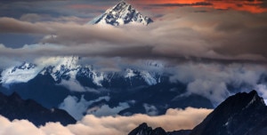 Manaslu (Photo Marcin KinAndrzej Bargiel (Photo Marcin Kin andrzejbargiel.com)