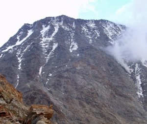 Couloir du Goûter e il tratto della via normale francese con cui si raggiunge l'omonimo rifugio e l'omonima vetta (Photo courtesy of Wikimedia Commons)