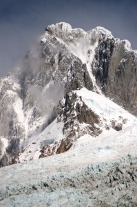 San-Lorenzo-versante-nord-Foto-Hervé-Barmasse-UP-Trip-Two-199x300.jpg