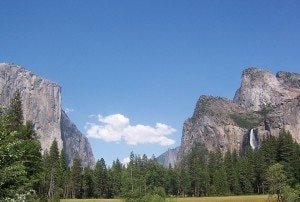 Yosemite National Park (Photo courtesy of Wikimedia Commons)