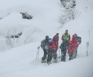 Intervento del Soccorso Alpino durante nevicata (Photo courtesy of Soccorso Alpino XIIa Canavesana - Pagina Facebook)