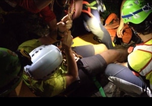 Soccorso Alpino durante l'intervento alla Roccia dello Schiavo (Photo courtesy of Soccorso Alpino e Speleologico Sicilia)