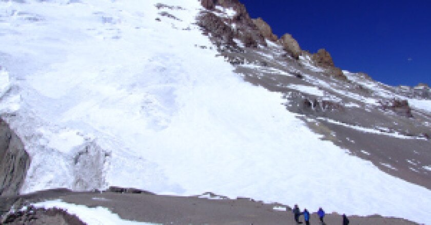 Aconcagua-il-ghiacciaio-dei-polacchi-Photo-Magnus-Manske-wikipedia-commons-300x225.jpg