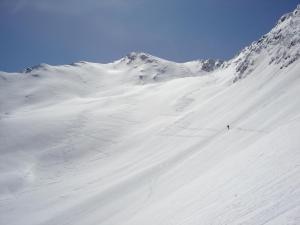 Photo of Valanghe: scialpinista di 24 anni muore sul Monte Faraut, un ferito in Val Venosta