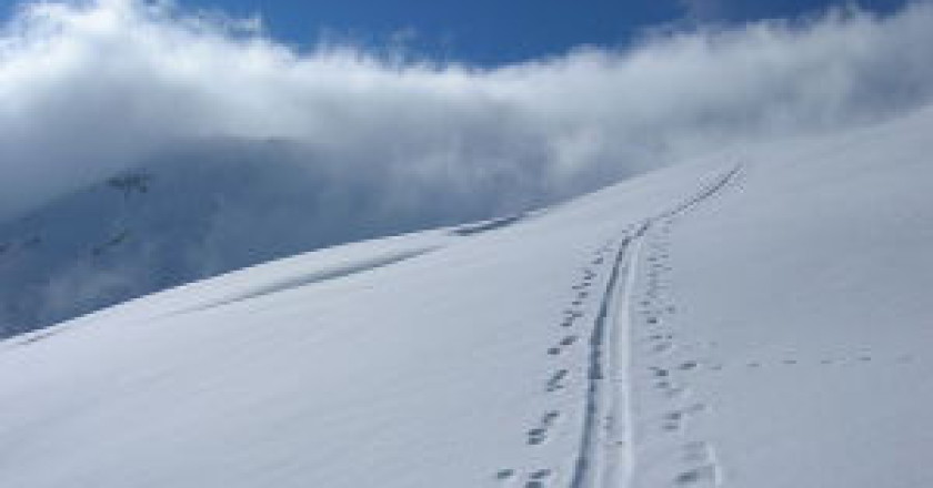 800px-Scialpinismo-300x225.jpg