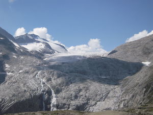 800px-Vedretta_del_Mandrone-300x225.jpg