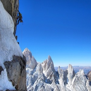 Secondo tiro della parete sud della Standhardt (Photo courtesy of Colin Haley facebook)