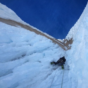 Sul-quarto-tiro-di-Venas-Azules_Travesía-del-Oso-Buda-Photo-Colin-Haley-Facebook-300x300.jpg