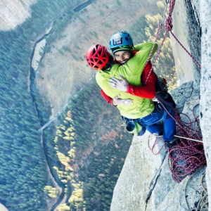 Tommy-Caldwell-e-Kevin-Jorgeson-alla-fine-della-Dawn-Wall-Photo-Bligh-Gillies-Corey-Rich-Productions-300x300.jpg