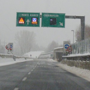 Photo of Valle d'Aosta, calo degli sciatori: autostrada troppo cara?