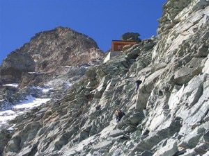 Photo of Cervino, alpinista austriaco muore cadendo per 600 metri