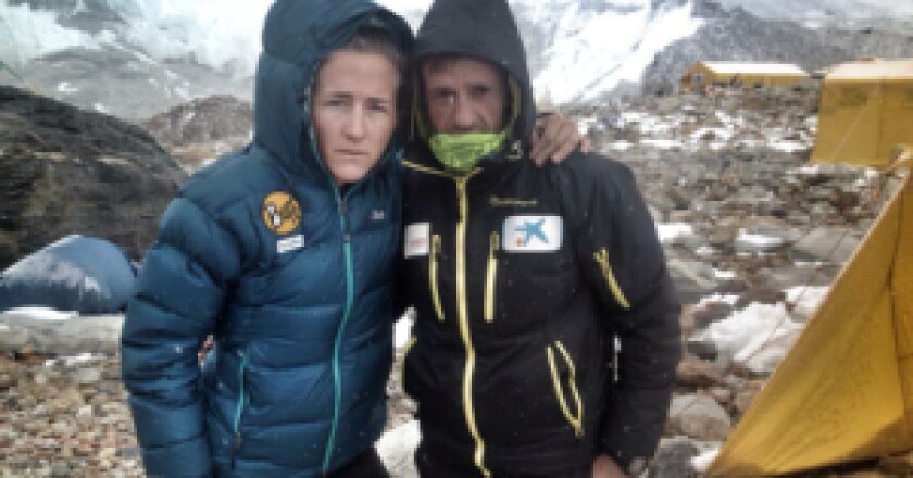 Núria-Picas-e-Ferran-Latorre-al-Makalu-photo-Ferran-Latorre-twitter-300x227.png