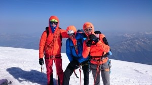 Il team alpinistico della spedizione (da sinistra): Matteo Della Bordella, Matteo De Zaiacomo e Luca Schiera (foto ragnilecco.com)