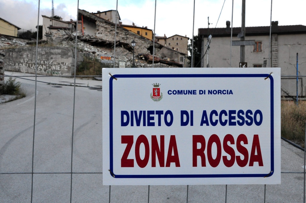 Castelluccio, la cancellata della Zona Rossa