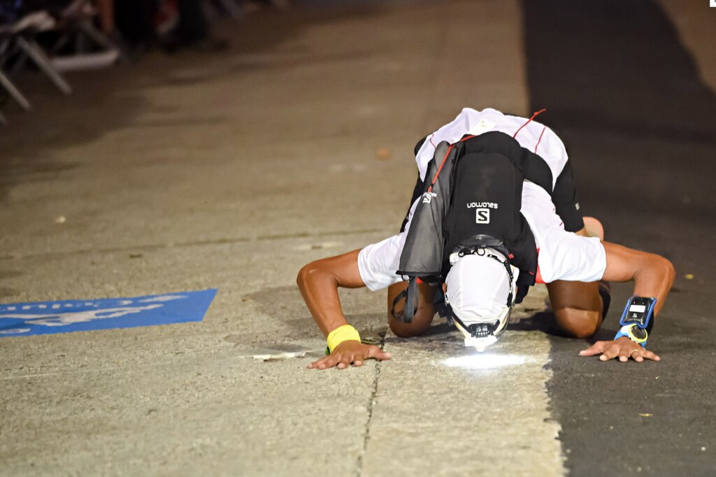 79 / 153

CCC Giuliano CAVALLO (ITA) takes 3rd place
© UTMB® - photo : Michel Cottin