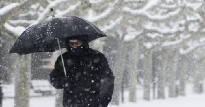 neve-uomo-ombrello-300x169.jpg