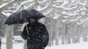 neve-uomo-ombrello-300x169.jpg