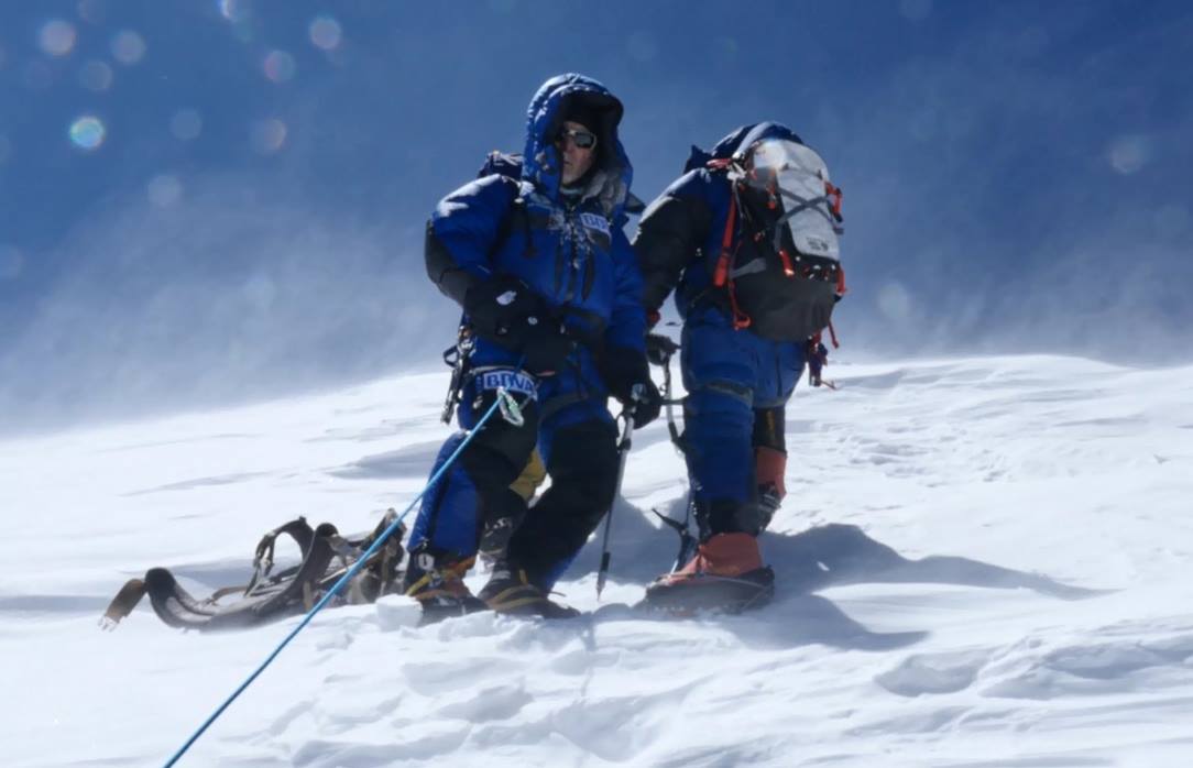 Carlos Soria in vetta all'Annapurna. Photo courtesy Carlos Soria Facebook Page