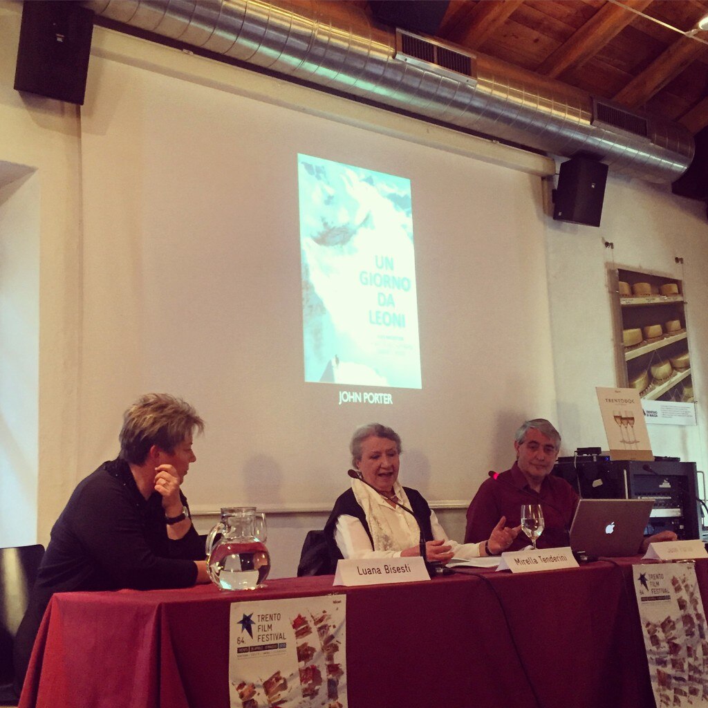 Mirella Tenderini presenta il libro "Un giorno da Leoni" dell