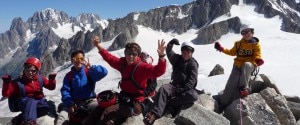 Tra le attività delle Guide Alpine anche quelle con i bambini. Photo guidecourmayeur.com