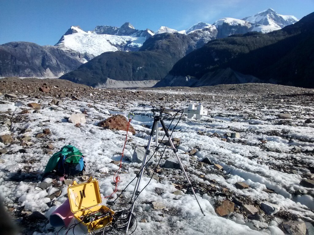 misure di radiometria itinerante sul ghiacciaio
