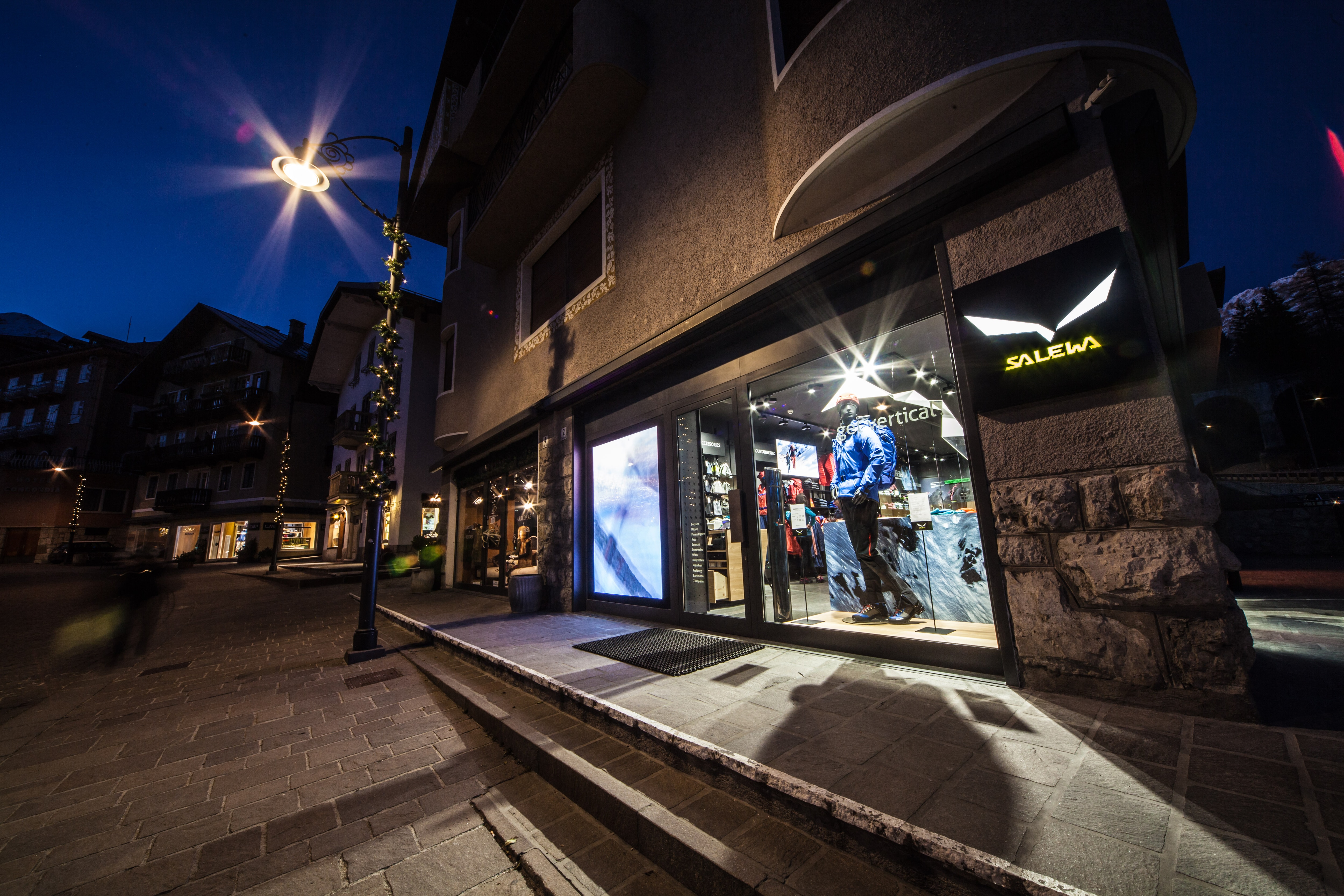 SALEWA Store Cortina