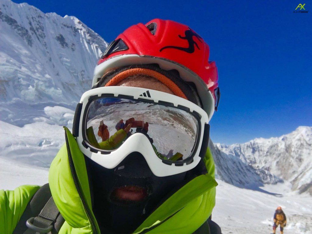 Photo @ Alex Txikon