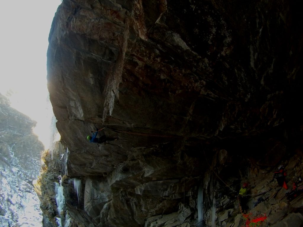 Tentativi di libera sul dry di Vanessa robe neire Photo @ GuideAlpineTorino