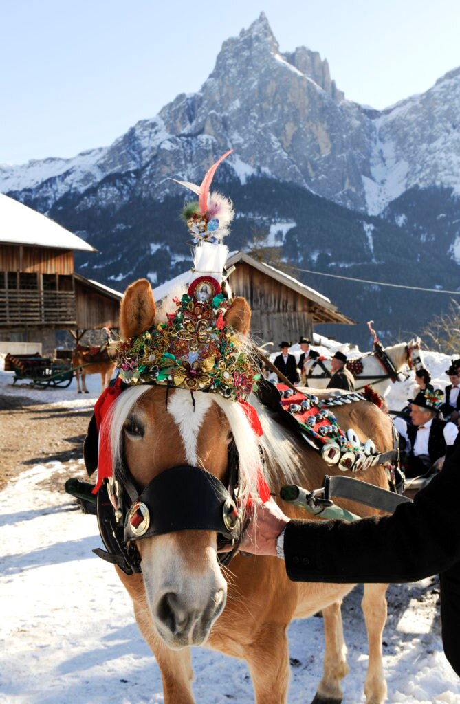 Photo @ Matrimonio contadino Alpe di Siusi marketing - Laurin Moser