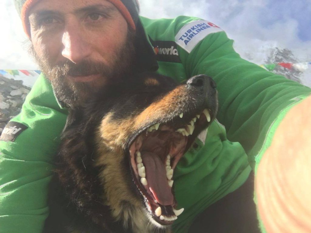 Photo @ Alex Txikon