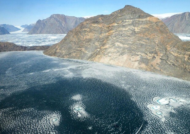 Photo of Artico, ghiacci ai minimi storici