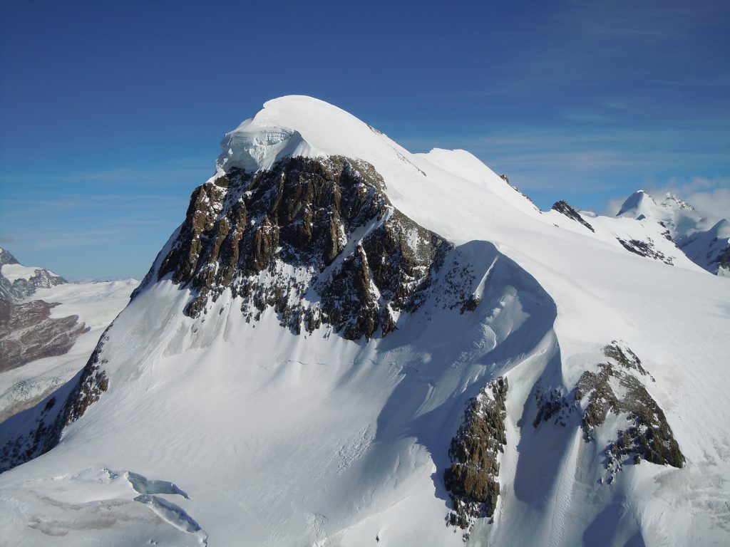 Breithorn occidentale. Foto @ SteGrifo27 via wikimedia commons