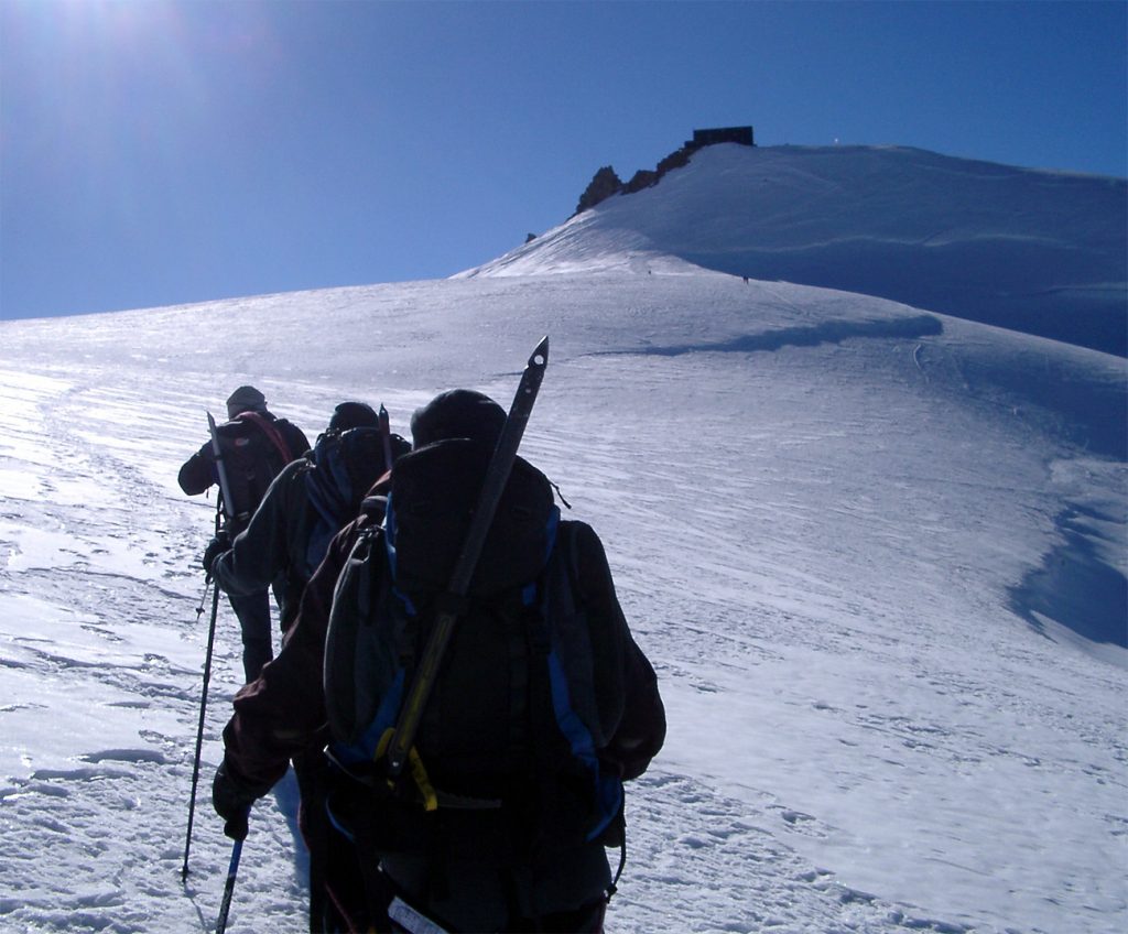 Verso Capanna Margherita. Foto @ wikimedia commons