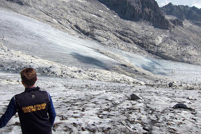 Cima Ago di Nardis, del Gruppo della Presanella, nella zona di Pinzolo e Madonna di Campiglio, a Tione (Trento)
ANSA/GUARDIA DI FINANZA DEL TRENTINO
+++EDITORIAL USE ONLY - NO SALES+++