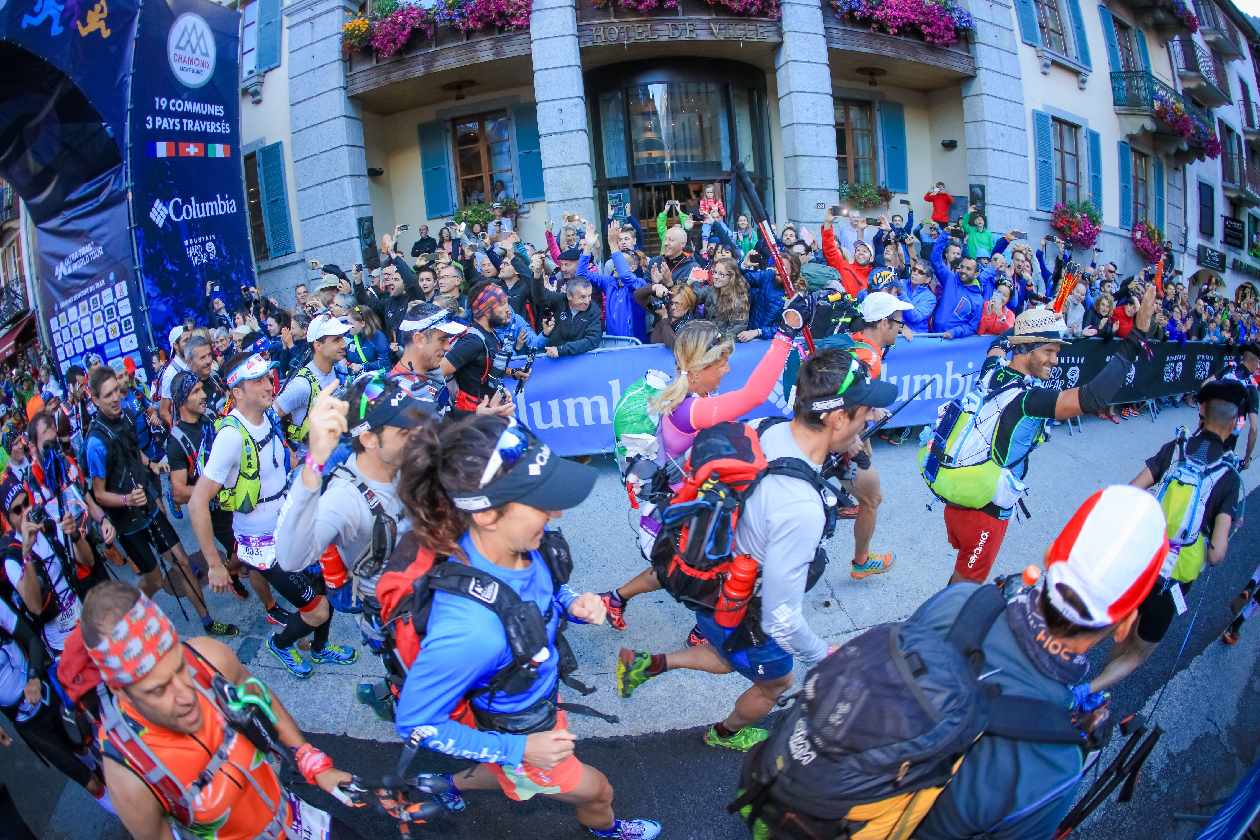 Partenza della PTL 2016
© Ultra-Trail du Mont-Blanc® - photo : Franck Oddoux