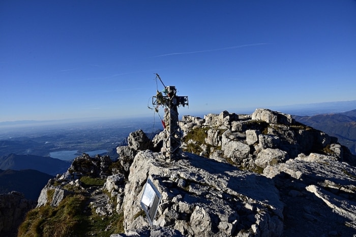 Croce di vetta in Grignetta @Resegone Online