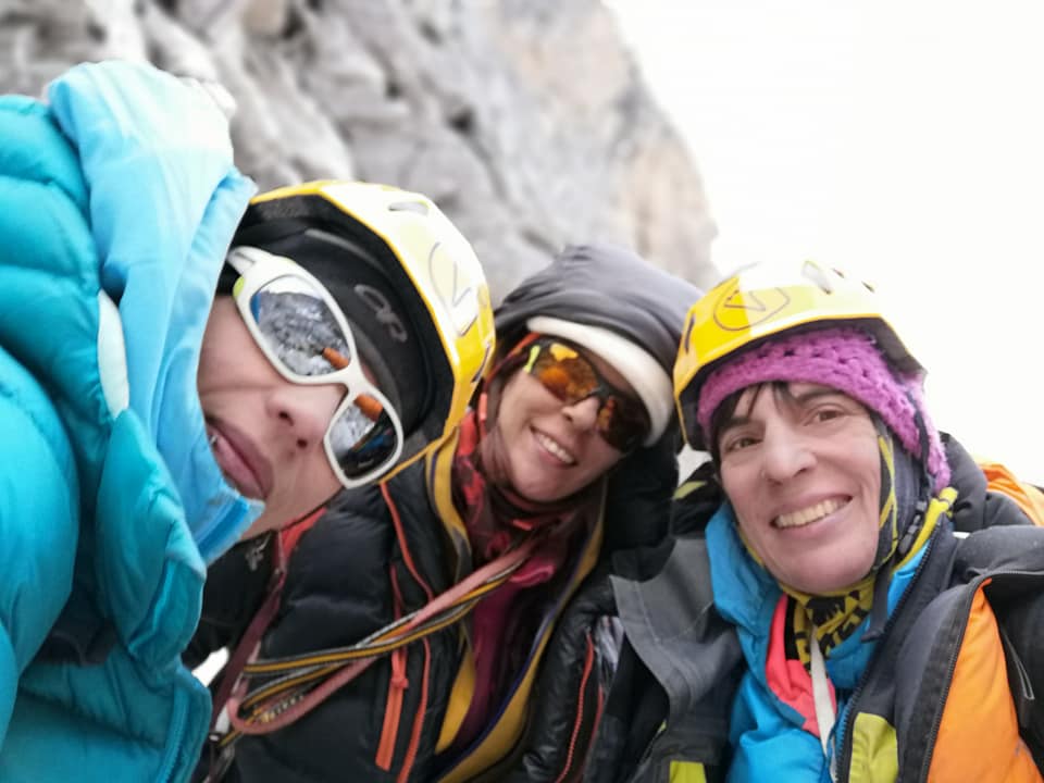 Photo of Una nuova via sull’inviolato Mugu Peaks per Anna Torretta, Cecilia Buil e Ixchel Foord