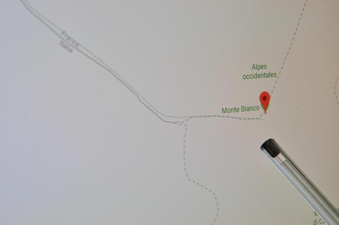 Google maps, confini Monte Bianco.
ANSA
