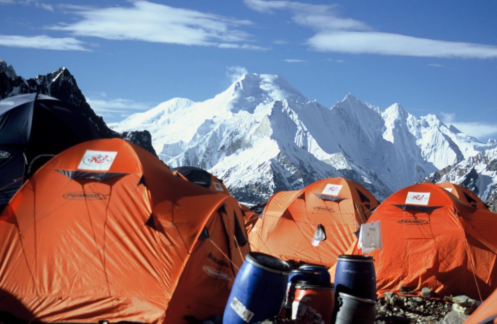 Il Chogolisa visto da campo base (C) copyright Kurt Diemberger