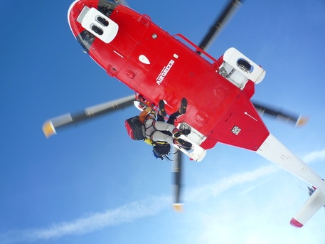 Aosta:l'elicottero del soccorso alpino valdostano. Foto archivio @ ANSA