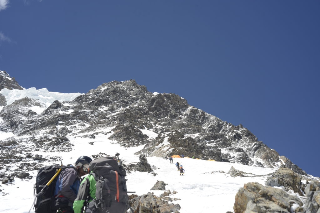 Campo 2, sopra la Piramide Nera. Foto Archivio K2 2014 (estate). 