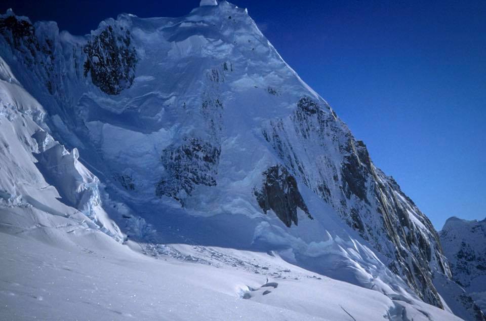 La vetta sud del Cerro Riso Patron. Foto @ facebook Matteo Della Bordella