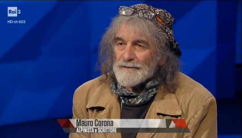 Mauro Corona durante un momento della trasmissione. Foto @ Carta Bianca Rai Tre