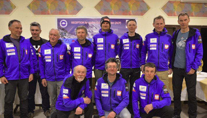 Polish K2 Team at Islamabad. Foto @ Pakistan Mountain News