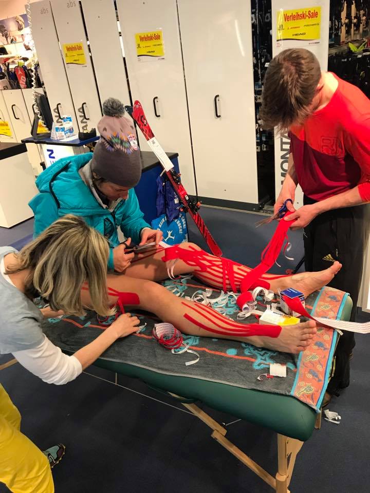 Tamara Lunger in fisioterapia. Foto @ Facebook Tamara Lunger