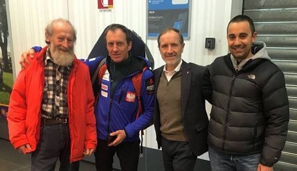 Urubko con (da sinistra) Mario Curnis, Paolo Valoti, Matteo Gallizioli. Foto @ Il Giorno