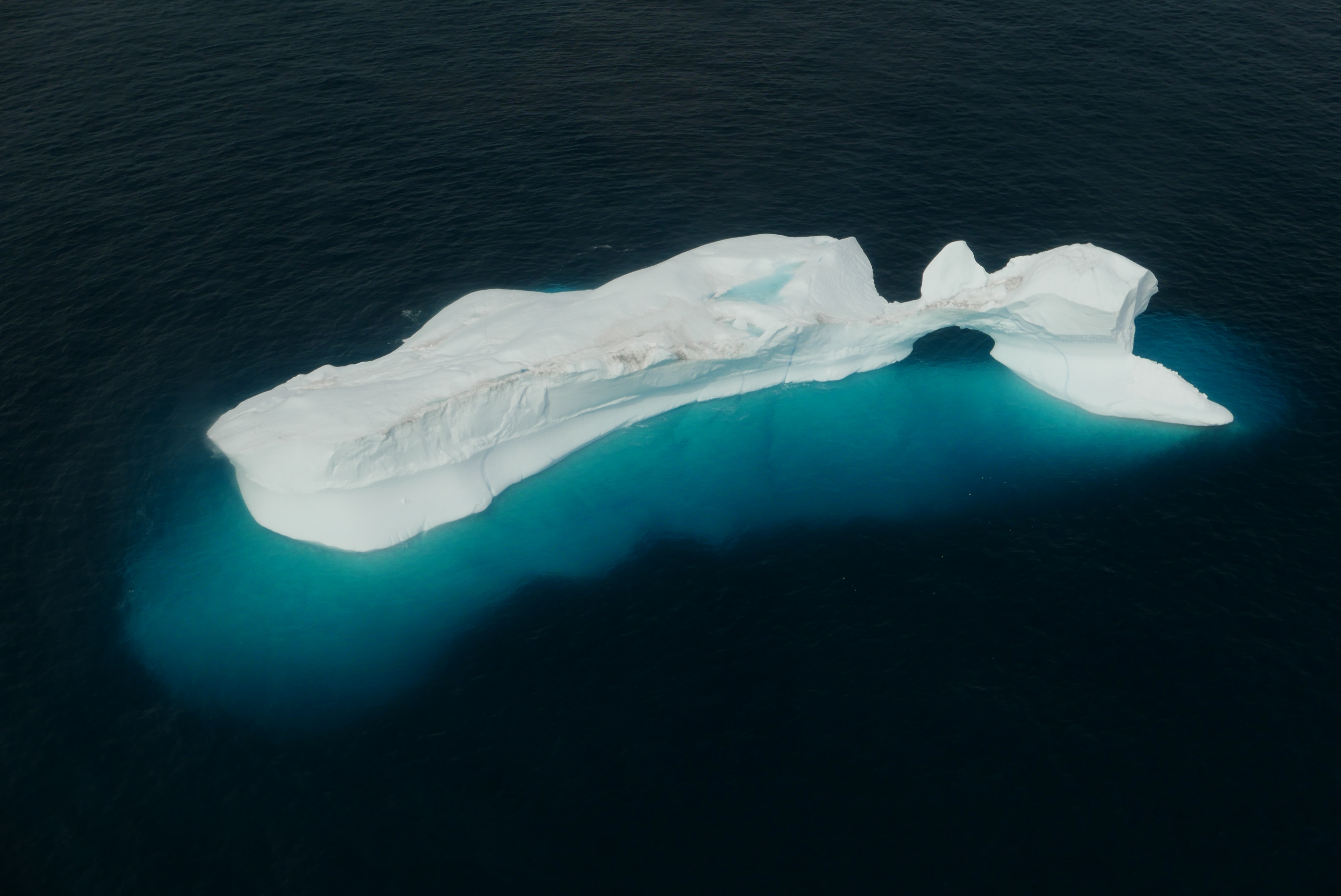 Photo of Greenland, dove i ghiacci resistono. Il racconto di Leonardo Bizzaro